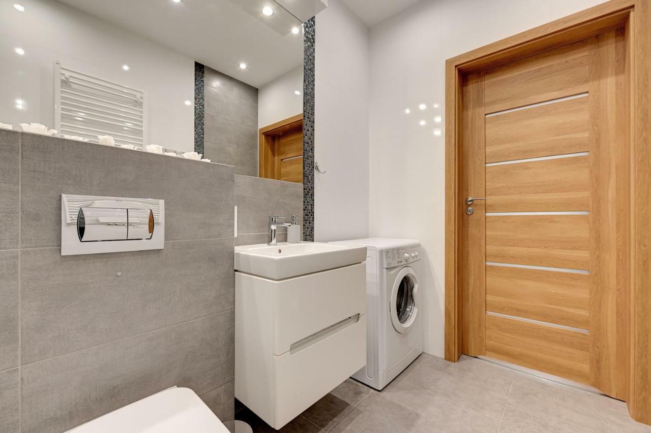 Wave Apartments Nowa Grobla Old Town Danzica Esterno foto